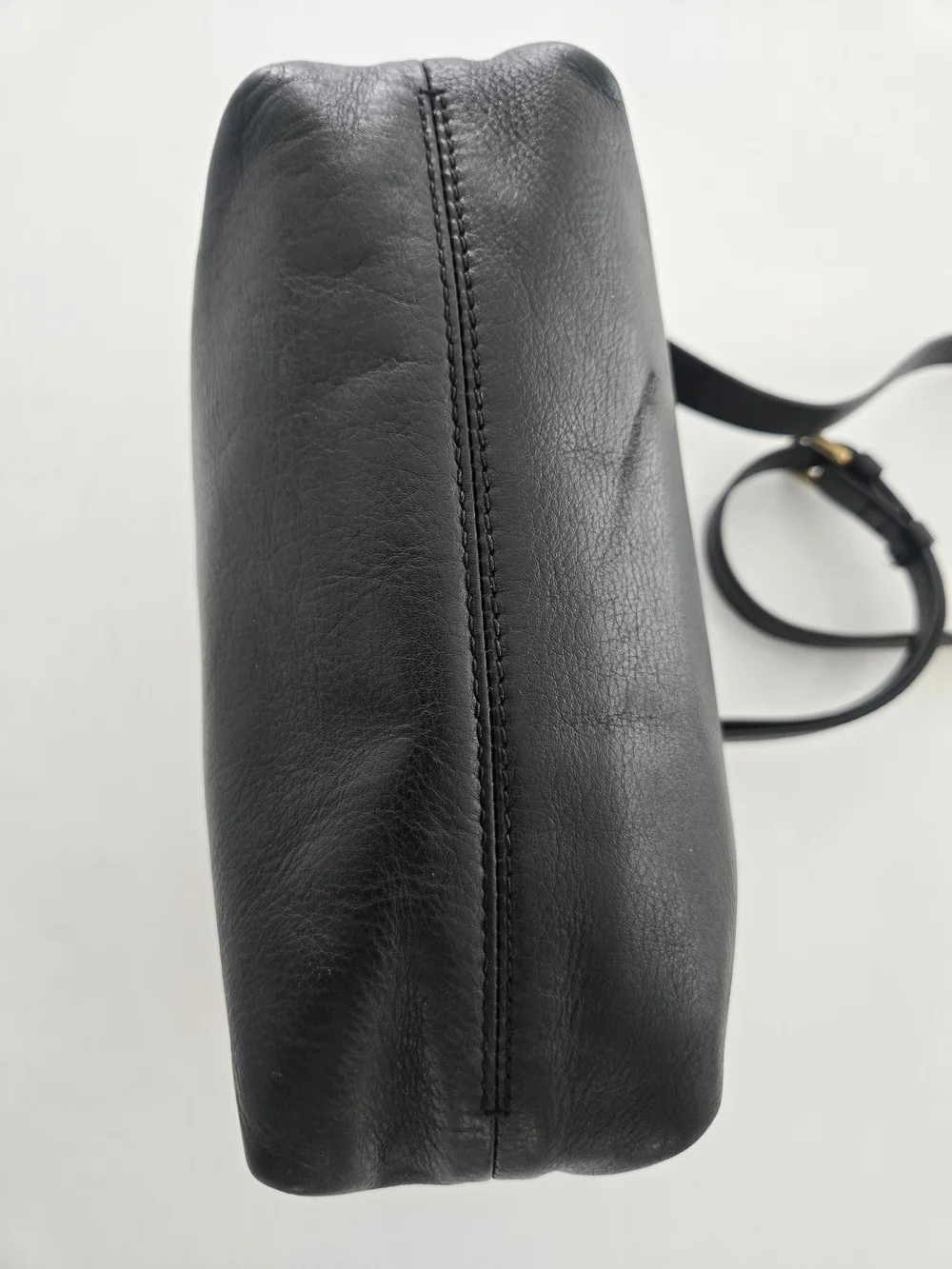 J.Crew Black Cow Leather Crossbody Bag Zip Closure Gold Hardware Lined Pockets
